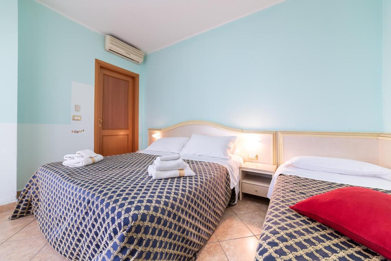 Aparthotel Residenza Melucci Rimini Exterior foto