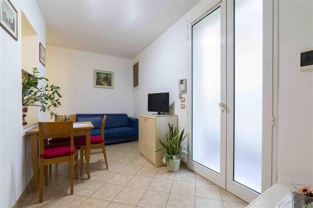 Aparthotel Residenza Melucci Rimini Exterior foto